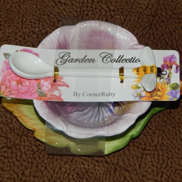 Corner Ruby Garden Collection Lilac Flower Shaped Teacup Leaf Saucer Spoon Set - Picture 2 of 6